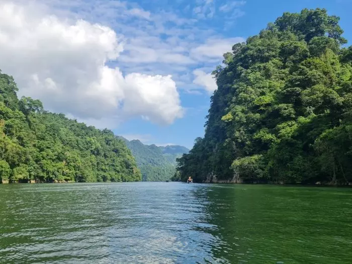 Vietnam Adventure Tour: Ba Be - Pac Po - Cao Bang - Ban Gioc