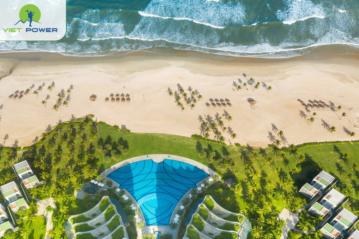 Non Nuoc Beach
