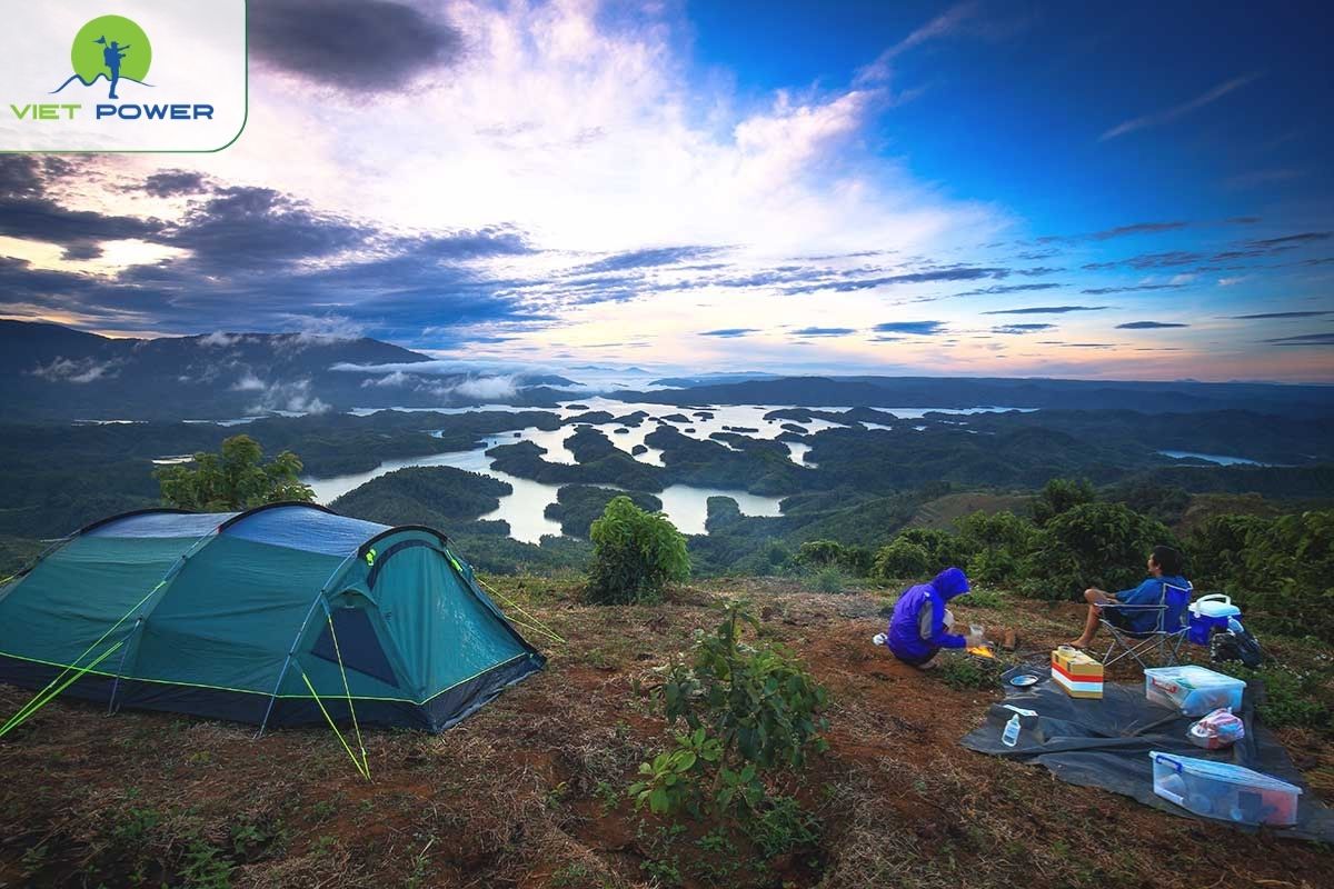 Camping near Ta Dung Lake