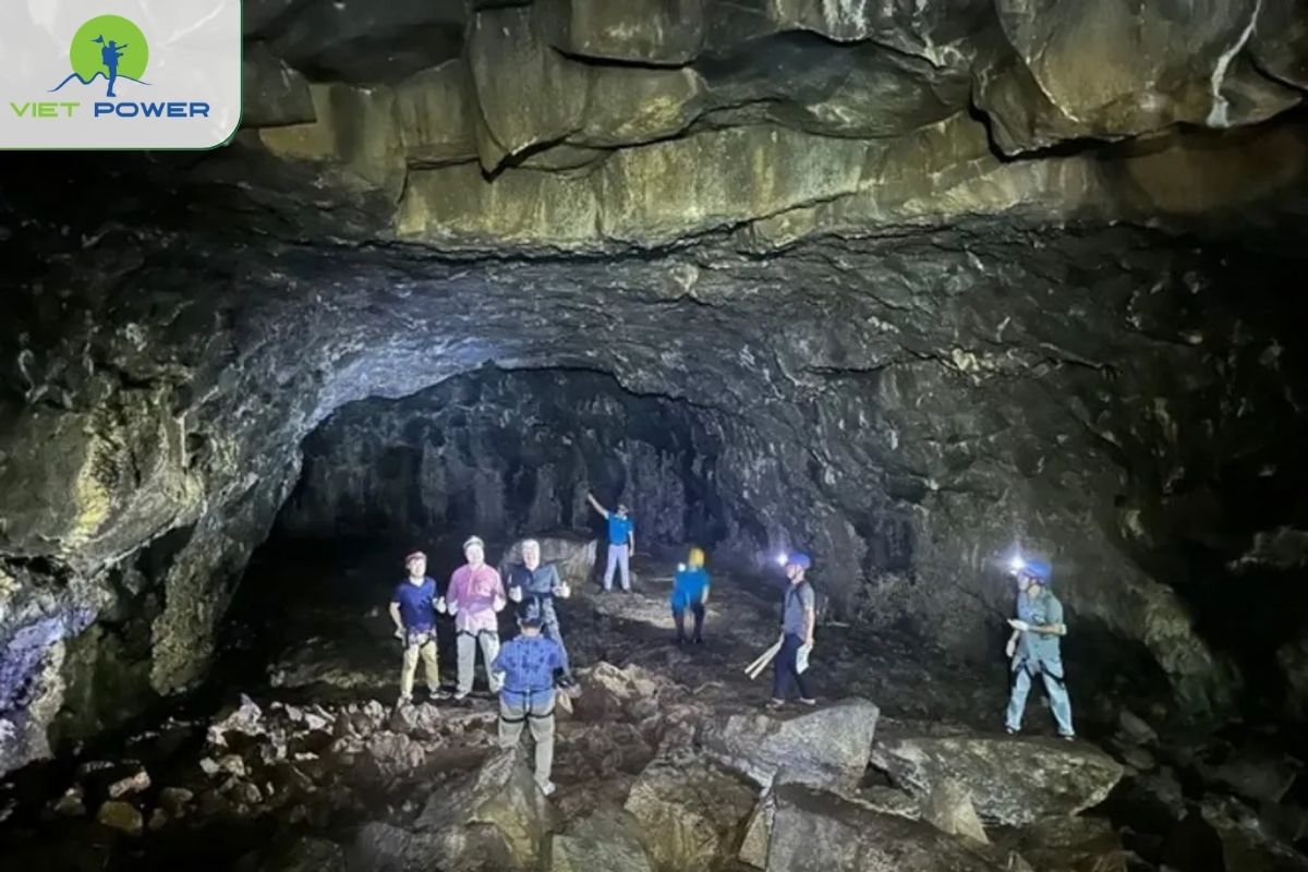 Krong No Volcanic Caves / Chu Bluk Cave 