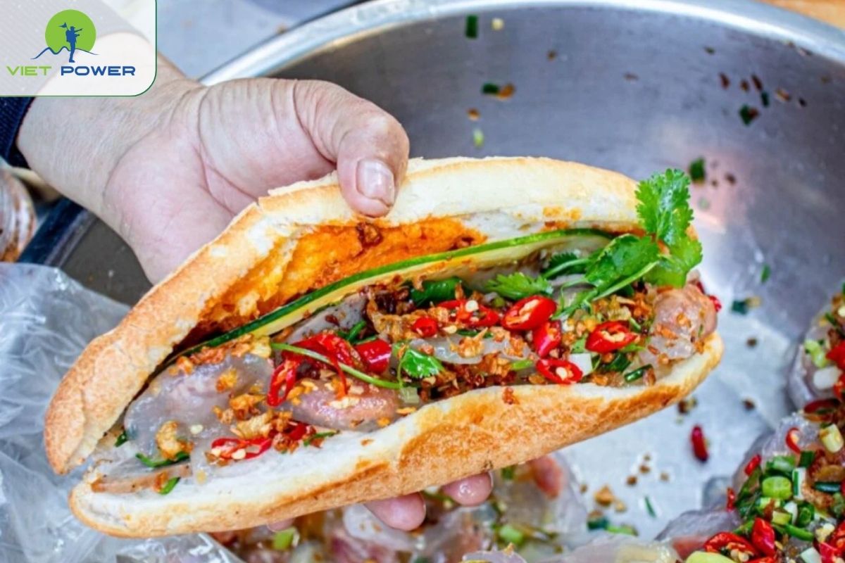 Banh Mi Bot Loc 