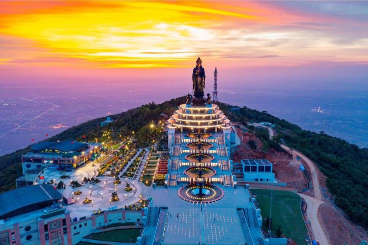 Behold the Stunning Beauty of Vietnam in 9 Days