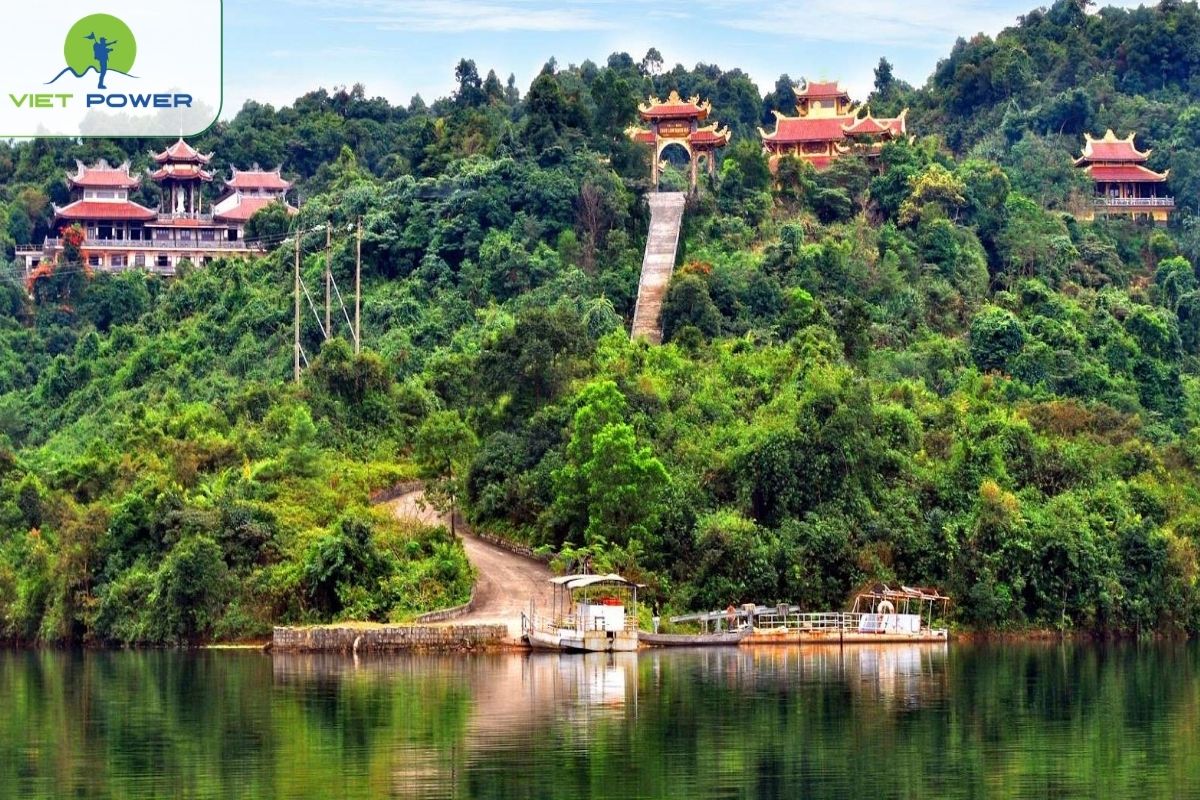 Explore Tuyen Lam Lake and Truc Lam Zen Monastery