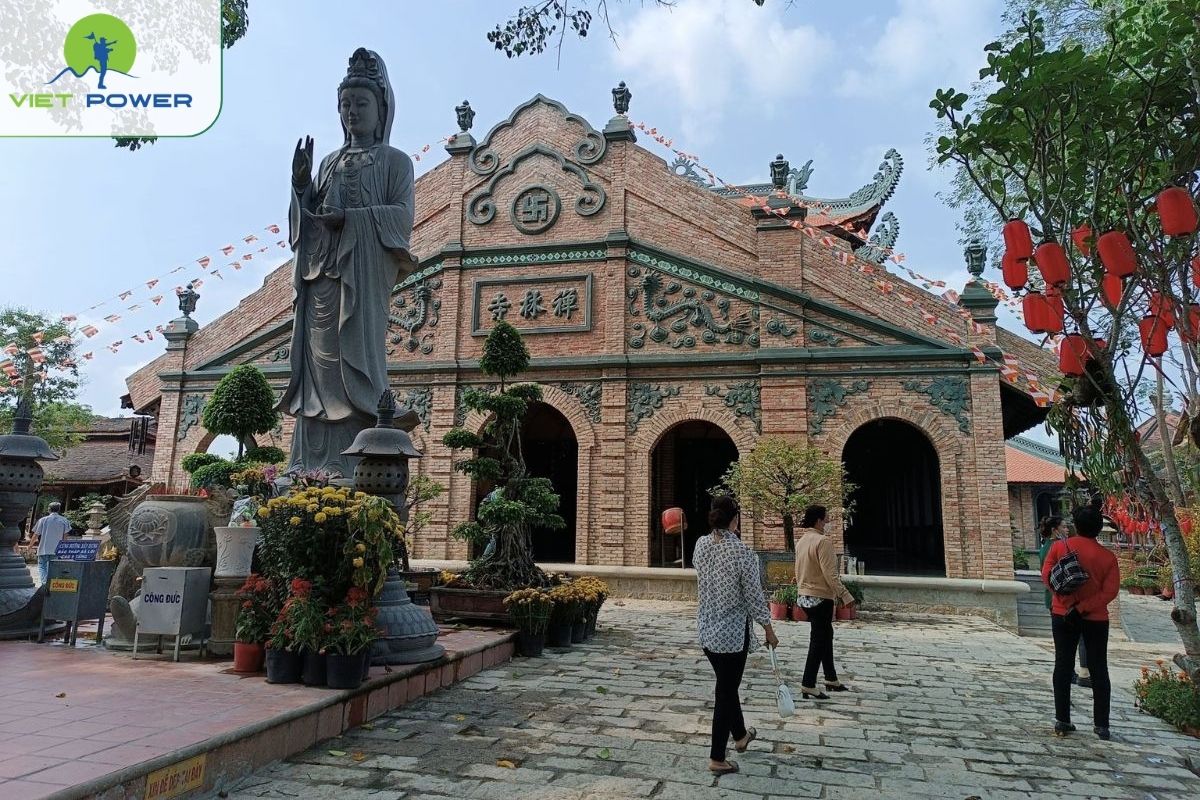 A Meaningful Space for Buddhist Worship