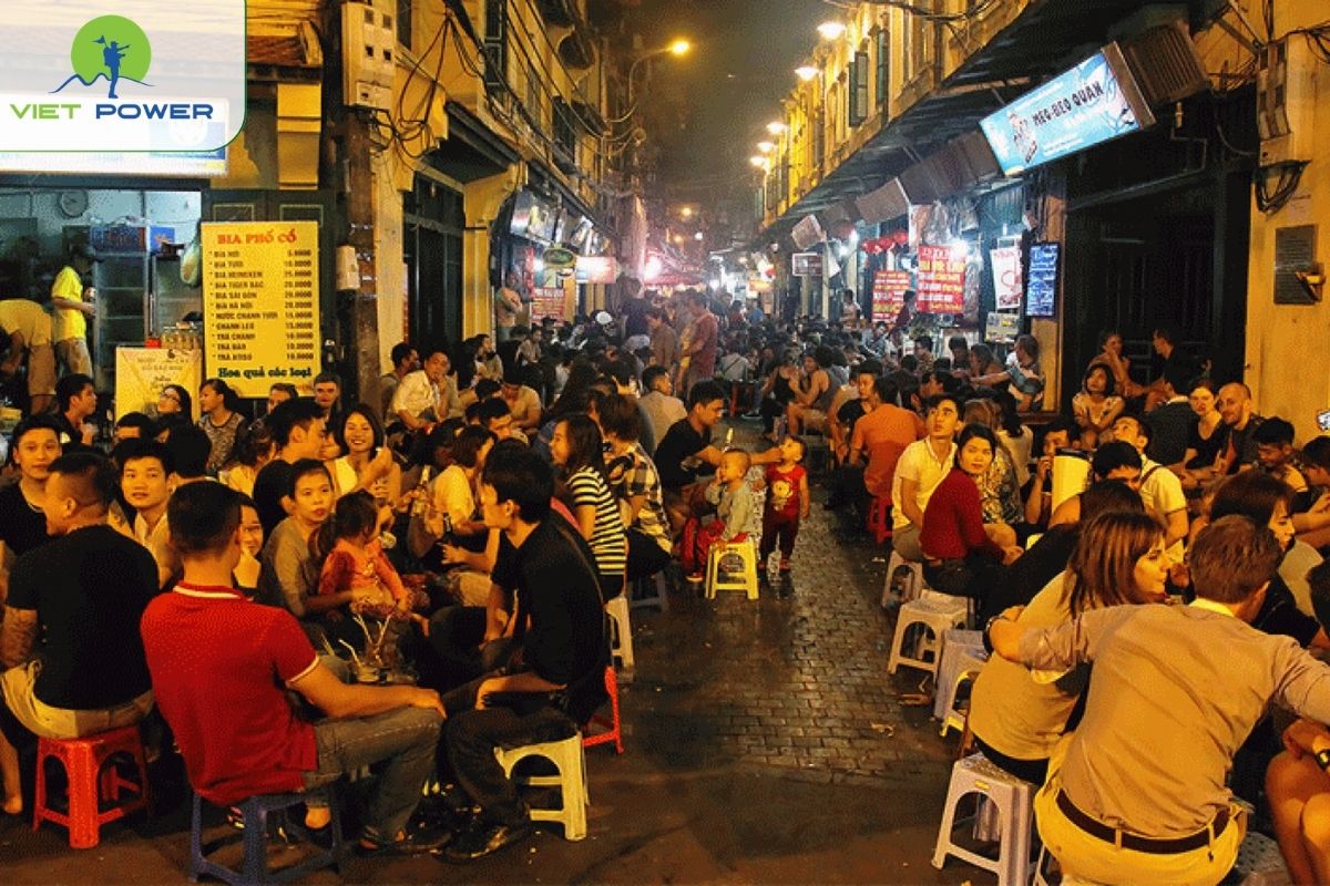 , Ta Hien Street 
