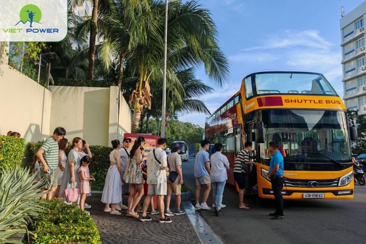 Shuttle Bus