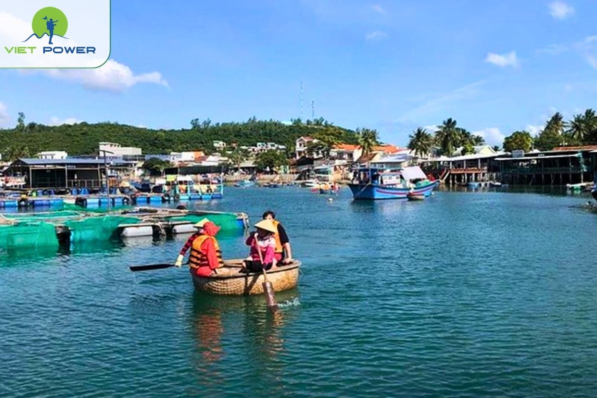 Visit nearby fishing villages