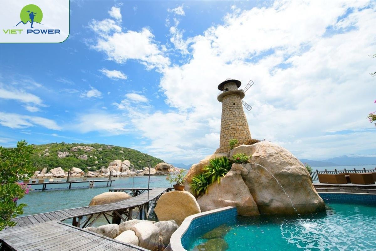 Binh Lap Peninsula