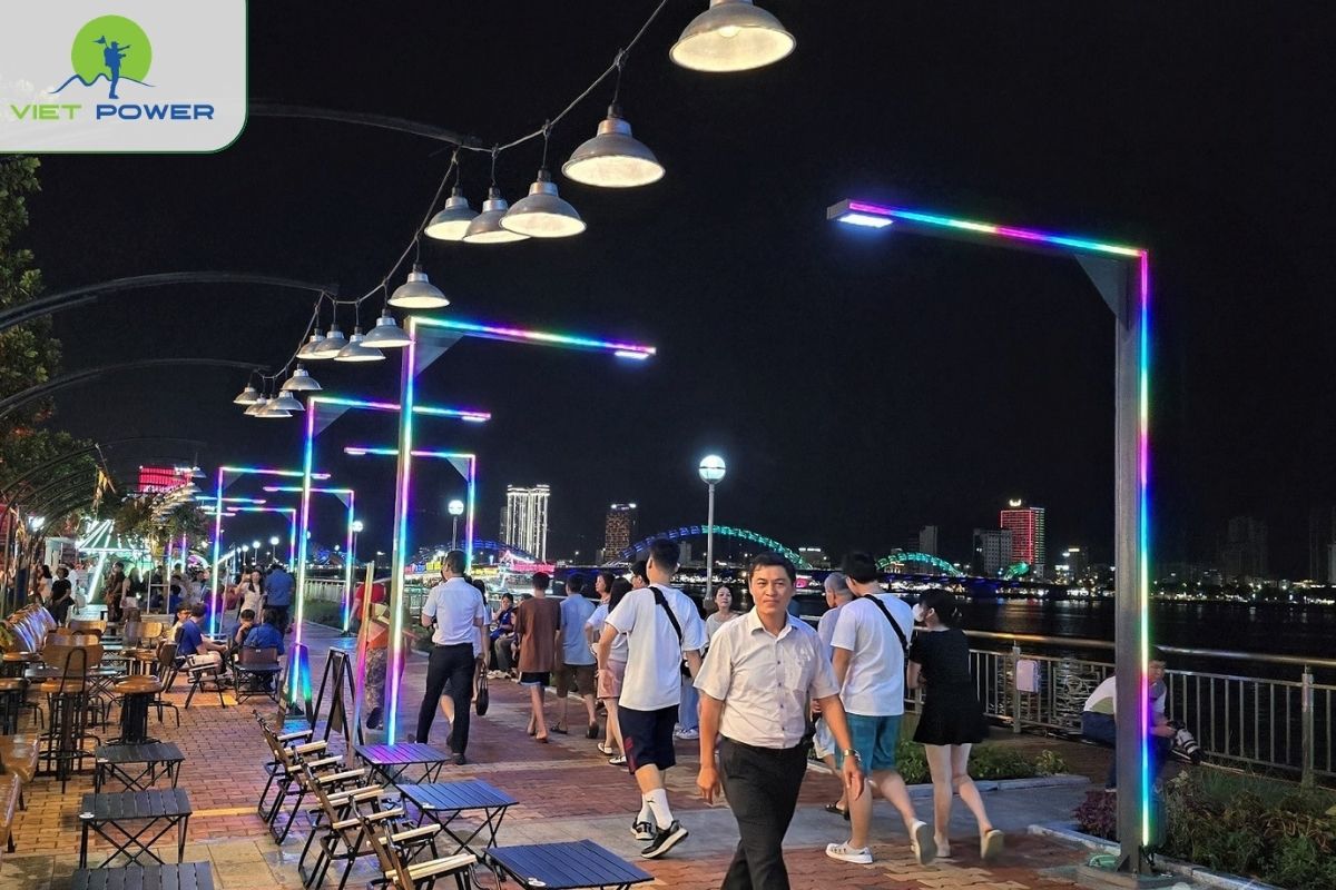 Walk Along the Han River Promenade