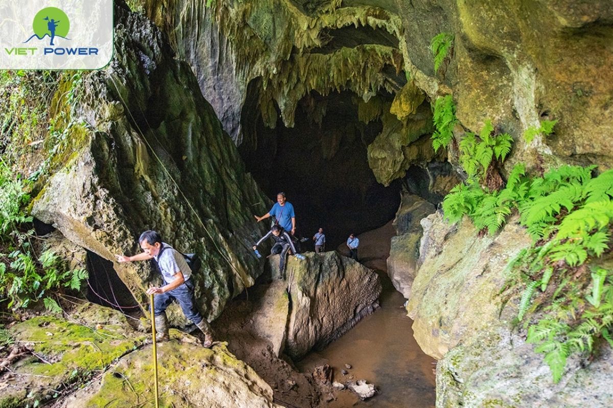 Na La Cave