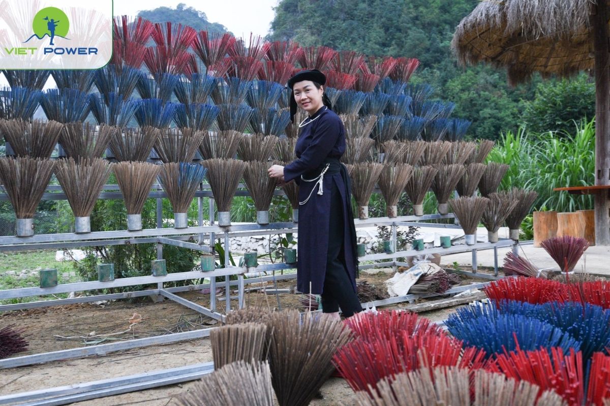 Phia Thap incense village for traditional incense making.