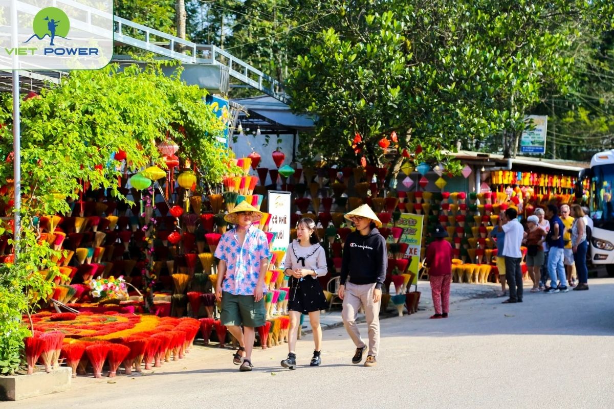Thuy Xuan Incense Village (Làng hương Thủy Xuân)